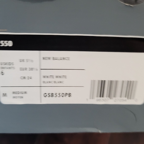 New Balance 550 - Picture 3 of 5